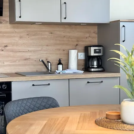 Hafenmeister Malte - Entspannt Wohnen Mit Balkon Und Hafenflair Apartmán *